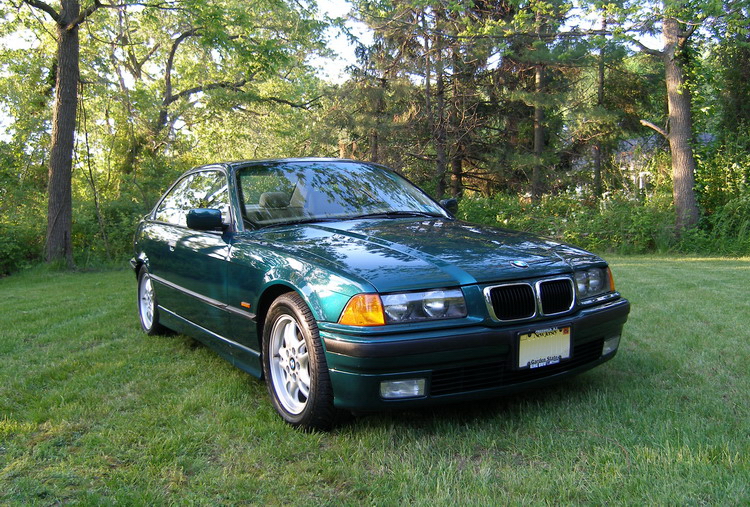 (Image: E36 after Menzerna Detail)