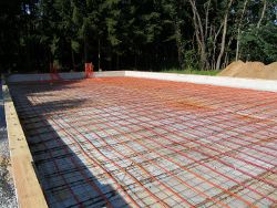 (Image: A whole lotta pex installed prior to slab pour)