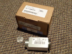 (Image: A new BMW OE expansion valve for a Seiko compressor)