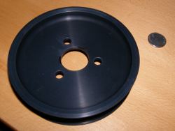 (Image: Closeup of E36 URO Parts aluminum power steering pulley)