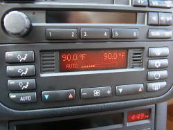 (Image: Climate controls with temperature at maximum)