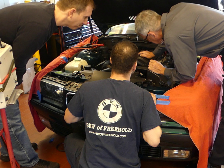 (Image: The team responsible for first start of my new M52)
