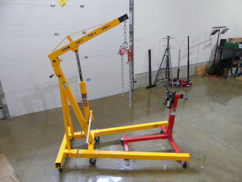 (Image: Engine crane and stand mated)