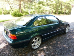 (Image: Just another gratuitous glamour shot of the E36 in May 2012)