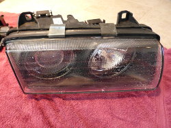 (Image: Water applied to headlamp lense prior to Lamin-X installation)