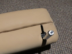 (Image: Bottom of headrests and mounting post)