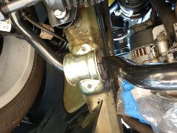 (Image: Closeup of the new front swaybar, clamp, and bushing installed)