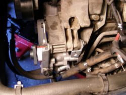 (Image: New power steering pump installed without pulley)