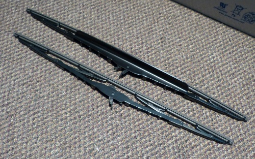 (Image: Set of OE wiper blades)