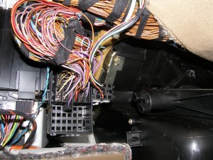(Image: Closeup of wiring harness near microfilter)