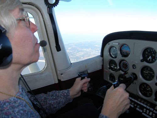 (Image: My mother flying the 172)