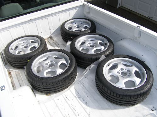 (Image: Set of M Contour wheels with PS2 installed in the pickup bed)