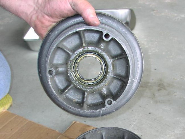 (Image: Rear of one wheel half)