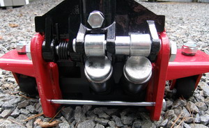 (Image: AFT200 2 Ton Floor Jack)