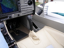 da42_copilot_stick.jpg