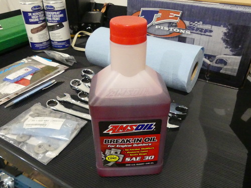 (Image: Amsoil SAE30 Break-In Oil)