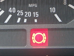 (Image: Gauge cluster annunication for brake pad wear)