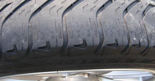(Image: Closeup of Pilot Sport A/S Plus wear pattern)