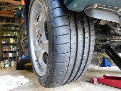(Image: Pilot Super Sport mounted on right front wheel)