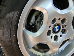(Image: A peek through the wheel at the new caliper)