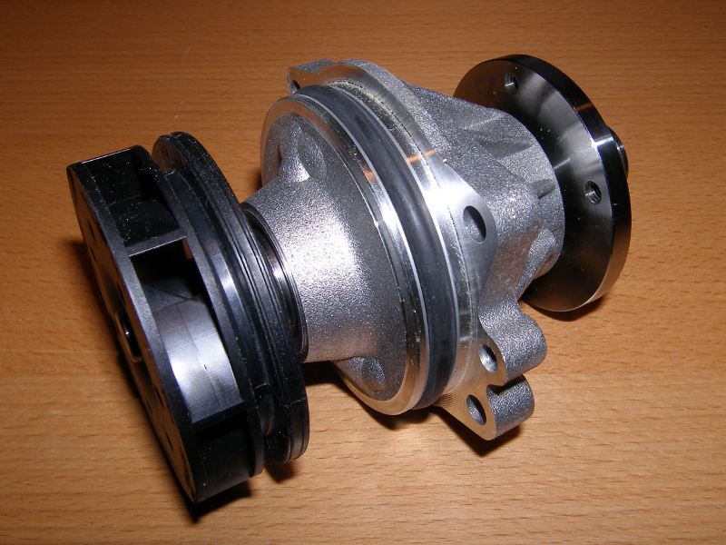 (Image: E36 Water Pump Closeup)