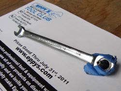 (Image: A makeshift torque wrench used to R&R the window motor without removing the regulator)