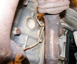 (Image: Location of pre-cat sensors on exhaust headers)