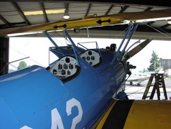 rs_restored_boeing_stearman_seats_2.jpg