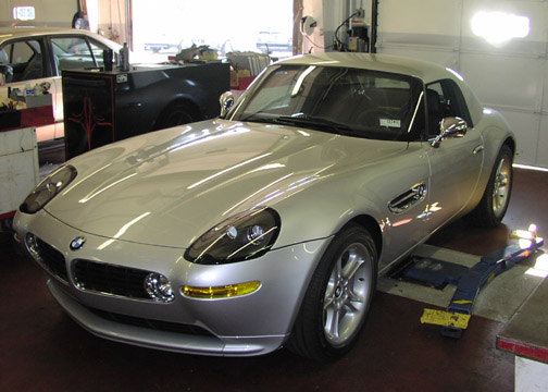 (Image:  Z8 Roadster Exterior)